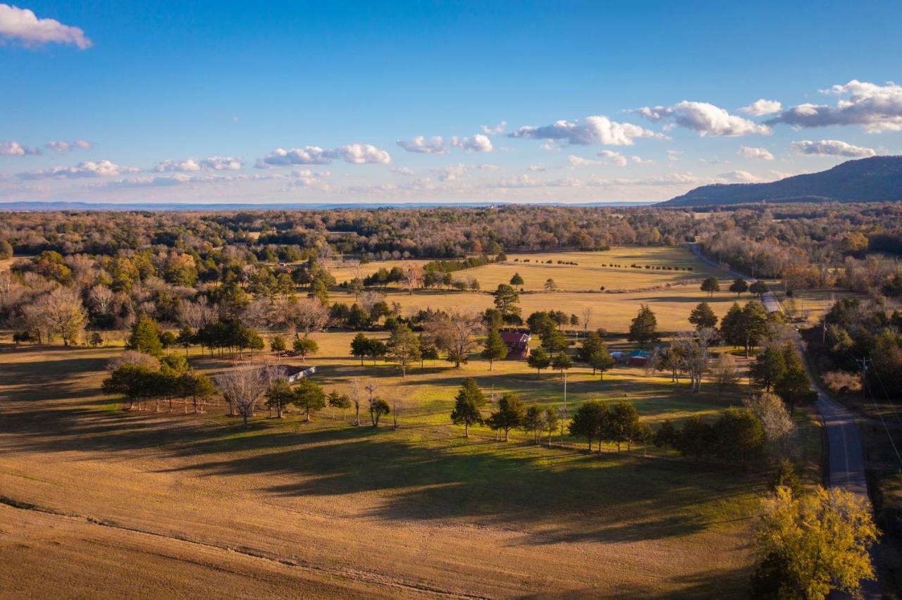 Dardanelle Nebo'S Foot, Hiking And Biking Escape With Game Shedヴィラ エクステリア 写真