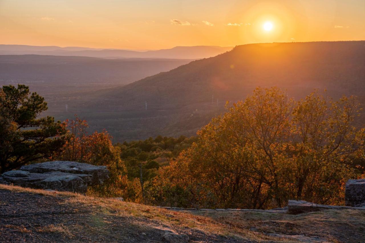 Dardanelle Nebo'S Foot, Hiking And Biking Escape With Game Shedヴィラ エクステリア 写真